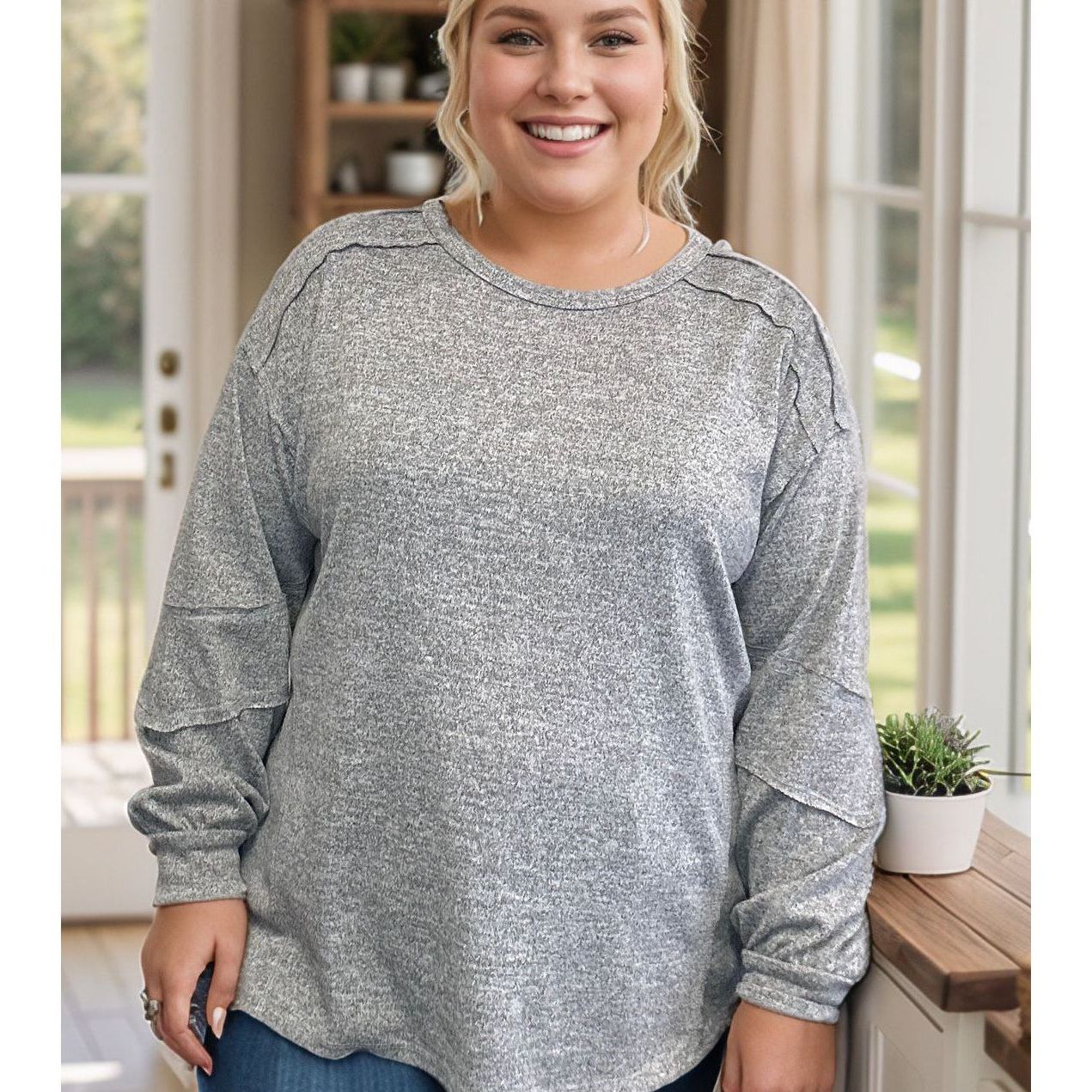 Snow Capped Vibes - Pullover