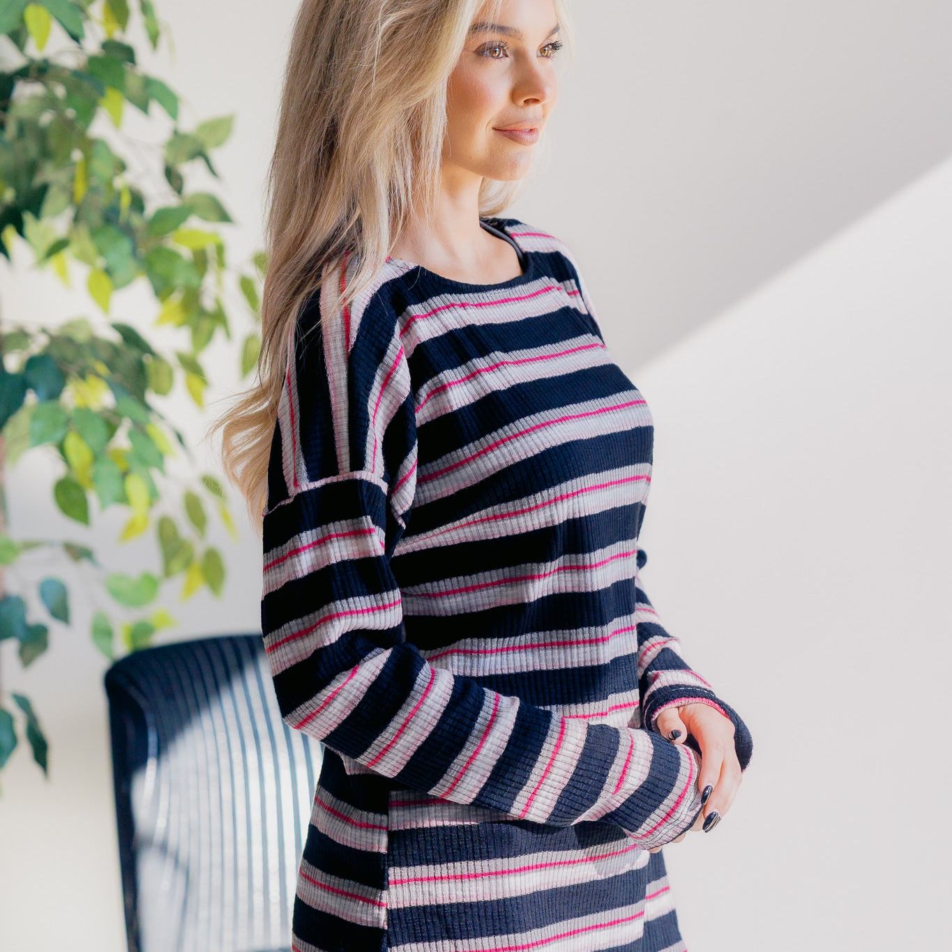 Blush Veil Horizon Pullover