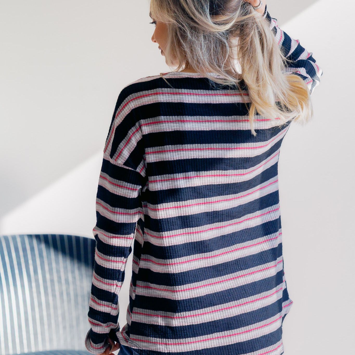 Blush Veil Horizon Pullover