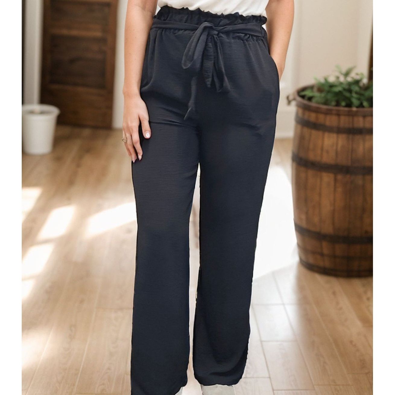 Classic Chic Pants - Black