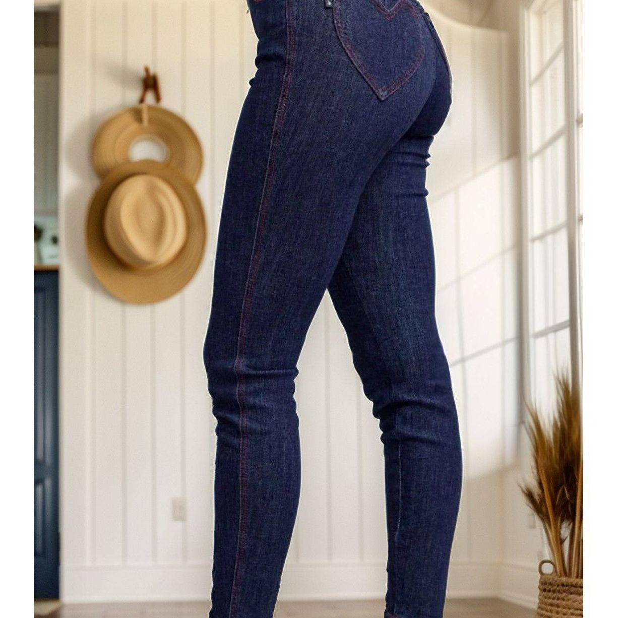 Hearts Desire - Judy Blue Skinnies
