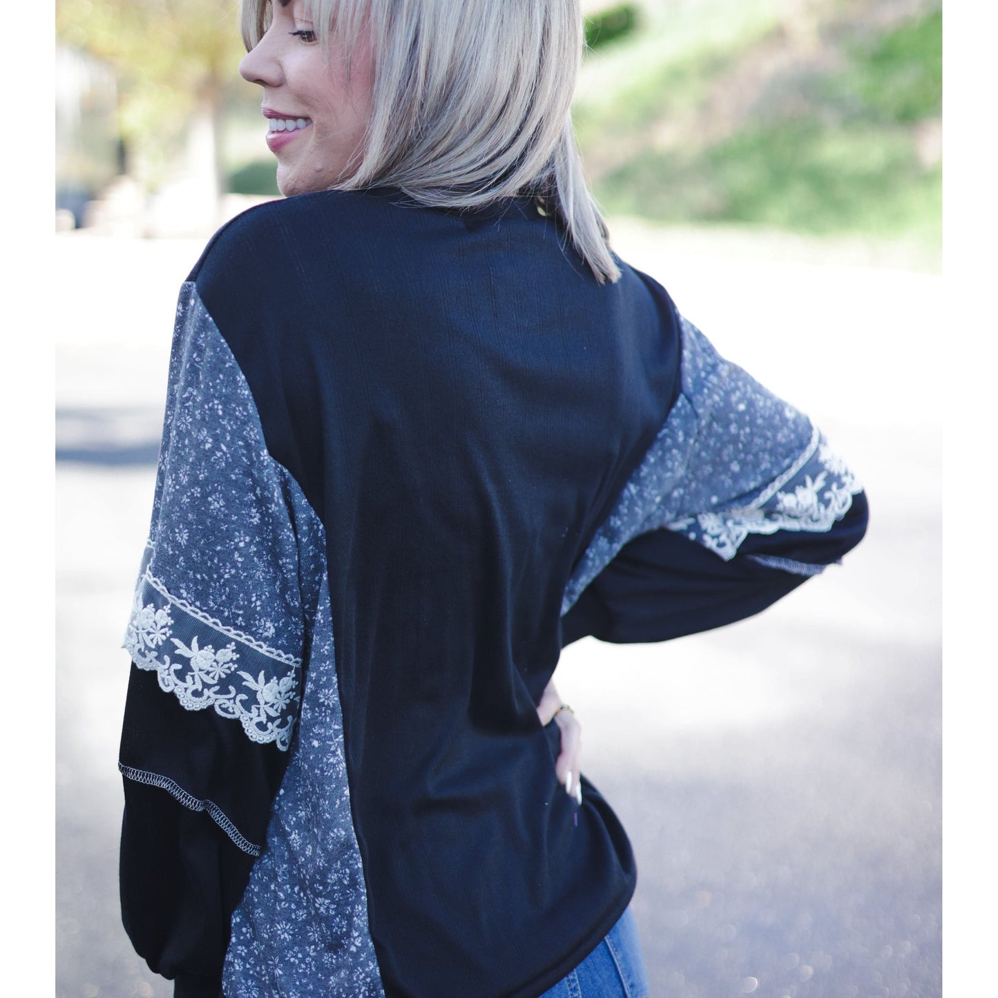 Moonstruck Laced Bubble Sleeve