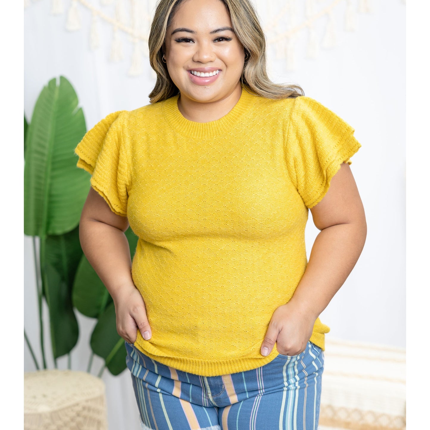 Queen Bee Ruffle Sleeve