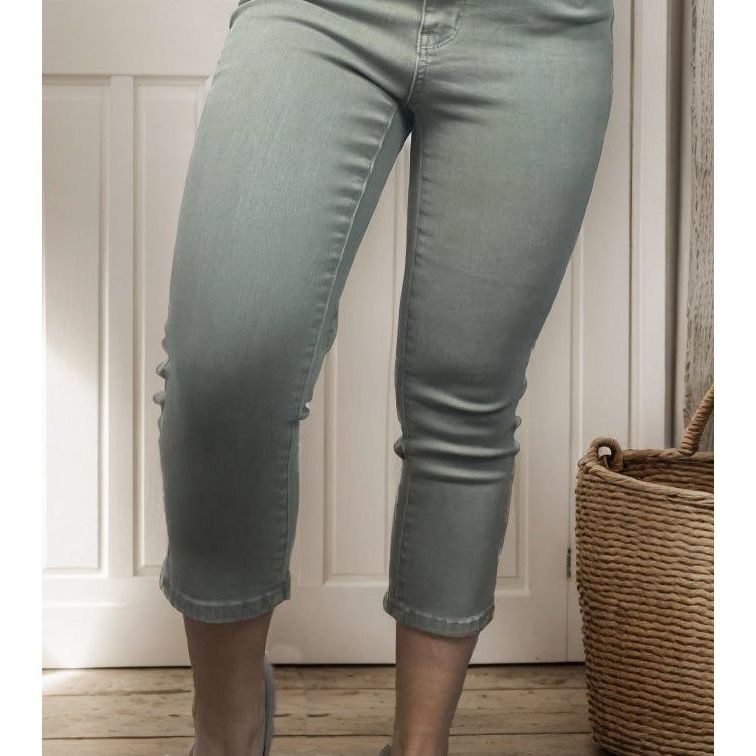 Sage.A.Licious Judy Blue Capris