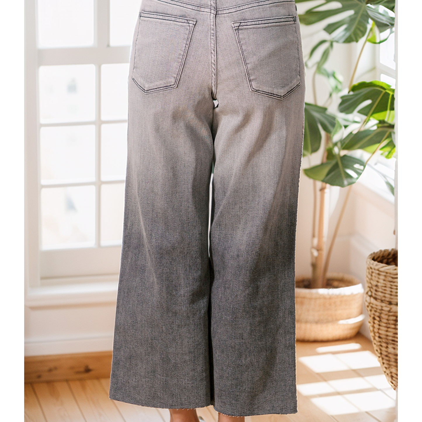 Smokeshow Strolls Judy Blues