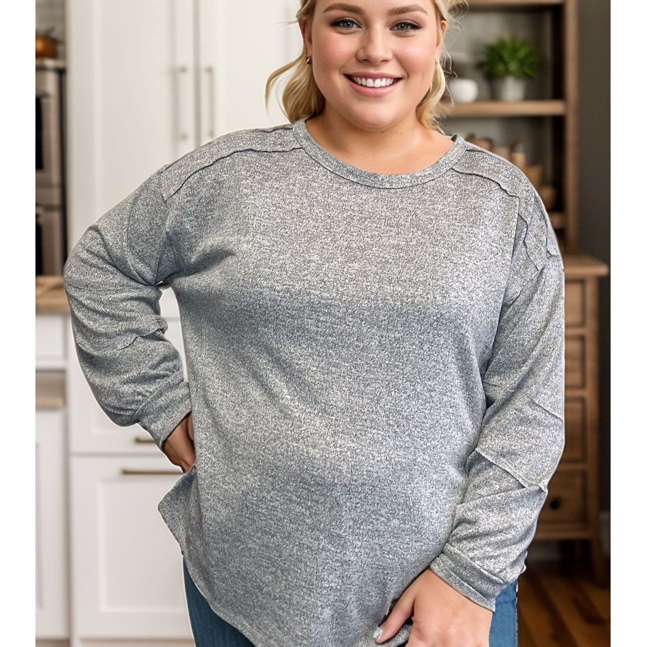 Snow Capped Vibes - Pullover